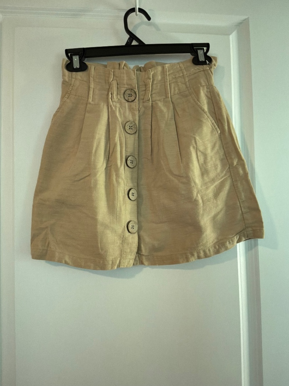 Hot Kiss Tan Button Front Mini Skirt Size Small